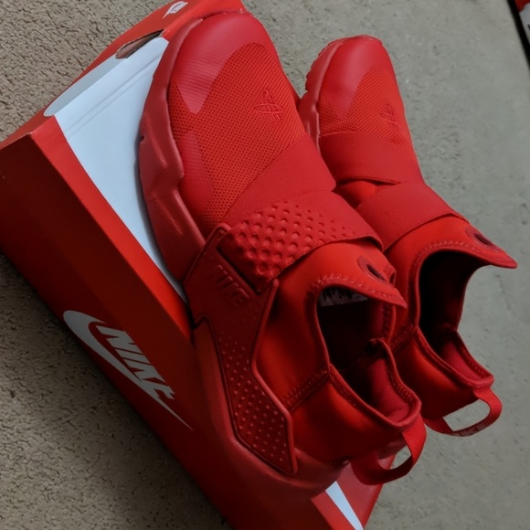 nike huarache extreme red